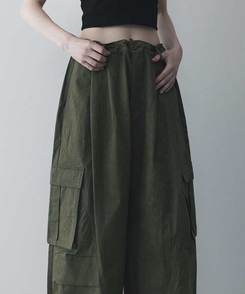 remer(リメール)の「ルーズミリタリーカーゴワイドパンツ / loose military cargo wide PT (3D Seam)(カーゴパンツ・メンズ・ライトグレー/ブラック/カーキ・SMALL/X-SMALL/LARGE/MEDIUM)」の18枚目の写真