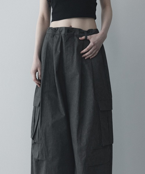 remer(リメール)の「ルーズミリタリーカーゴワイドパンツ / loose military cargo wide PT (3D Seam)(カーゴパンツ・メンズ・ライトグレー/ブラック/カーキ・SMALL/X-SMALL/LARGE/MEDIUM)」の9枚目の写真