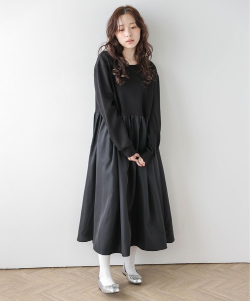 La-gemme(ラジェム)の「ギャザーフレアドッキングワンピース(ワンピース・レディース・ブラック/ベージュ・フリー)」の6枚目の写真