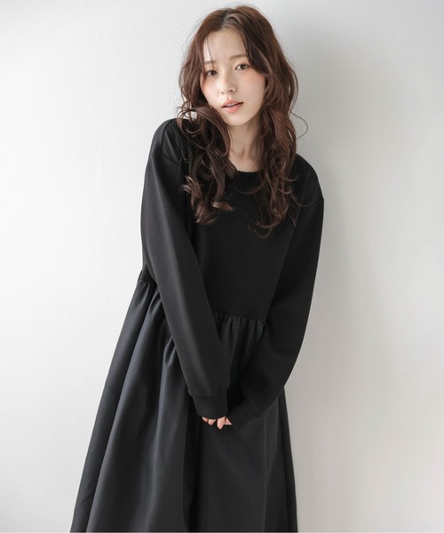 La-gemme(ラジェム)の「ギャザーフレアドッキングワンピース(ワンピース・レディース・ブラック/ベージュ・フリー)」の7枚目の写真