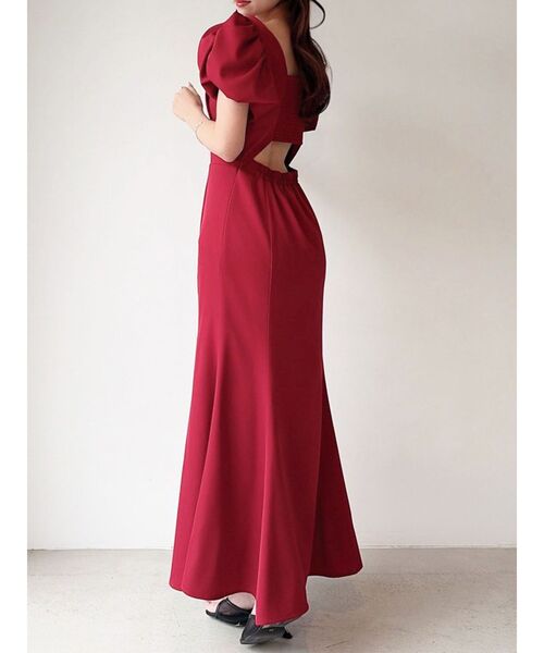 RESEXXY(リゼクシー)の「バブルスリーブマーメイドワンピース(ワンピース・レディース・レッド/ホワイト/ブラック・MEDIUM/SMALL)」の3枚目の写真