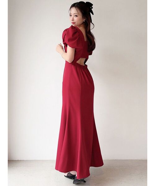 RESEXXY(リゼクシー)の「バブルスリーブマーメイドワンピース(ワンピース・レディース・レッド/ホワイト/ブラック・MEDIUM/SMALL)」の4枚目の写真