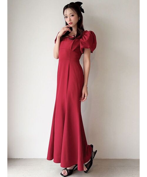 RESEXXY(リゼクシー)の「バブルスリーブマーメイドワンピース(ワンピース・レディース・レッド/ホワイト/ブラック・MEDIUM/SMALL)」の5枚目の写真