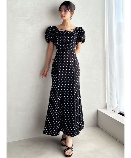 RESEXXY(リゼクシー)の「バブルスリーブマーメイドワンピース(ワンピース・レディース・レッド/ホワイト/ブラック・MEDIUM/SMALL)」の9枚目の写真