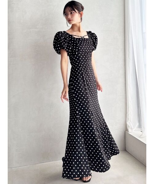 RESEXXY(リゼクシー)の「バブルスリーブマーメイドワンピース(ワンピース・レディース・レッド/ホワイト/ブラック・MEDIUM/SMALL)」の10枚目の写真