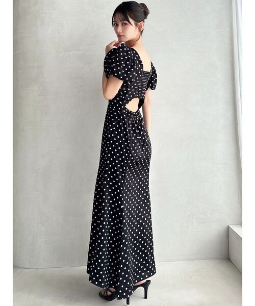 RESEXXY(リゼクシー)の「バブルスリーブマーメイドワンピース(ワンピース・レディース・レッド/ホワイト/ブラック・MEDIUM/SMALL)」の11枚目の写真