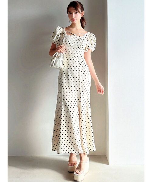 RESEXXY(リゼクシー)の「バブルスリーブマーメイドワンピース(ワンピース・レディース・レッド/ホワイト/ブラック・MEDIUM/SMALL)」の16枚目の写真