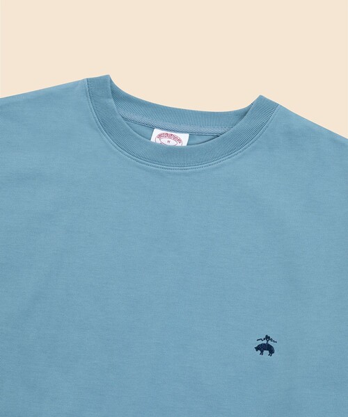 BROOKS BROTHERS(ブルックスブラザーズ)の「USAコットンジャージー ヘビーウェイト GFロゴ Tシャツ(Tシャツ/カットソー・メンズ・オリーブ/ブルー・LARGE/MEDIUM/SMALL/X-LARGE)」の4枚目の写真