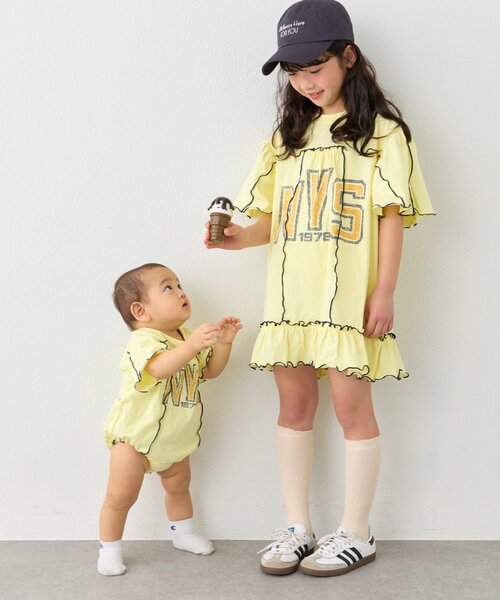 CIAOPANIC TYPY（チャオパニックティピー）の「【KIDS】メロウ切替ロゴ半袖ロンパース（ロンパース・キッズ・イエロー/チャコールグレー・80）」の8枚目の写真