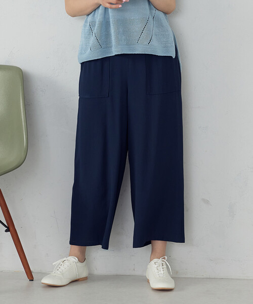COMME CA MODELS(コムサモデルズ)の「レーヨンポリエステル麻調スラブ ワークワイドパンツ(その他パンツ・レディース・ブラック/カーキ/ネイビー/ベージュ・X-SMALL/SMALL/MEDIUM/LARGE/X-LARGE)」の4枚目の写真