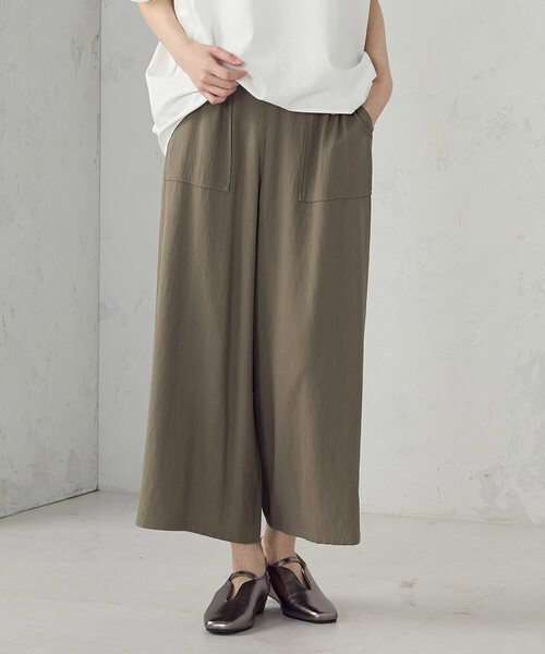 COMME CA MODELS(コムサモデルズ)の「レーヨンポリエステル麻調スラブ ワークワイドパンツ(その他パンツ・レディース・ブラック/カーキ/ネイビー/ベージュ・X-SMALL/SMALL/MEDIUM/LARGE/X-LARGE)」の16枚目の写真