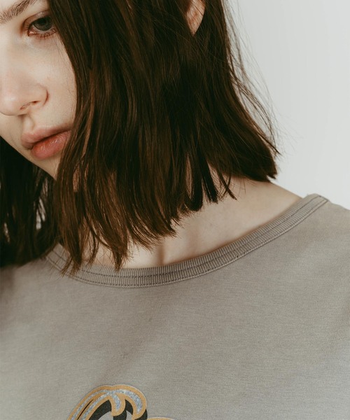 Knuth Marf（クヌースマーフ）の「Knuth Marf/クヌースマーフ AI future layered t-shirt（Tシャツ/カットソー・レディース・ブラック/グレー・FREE）」の18枚目の写真