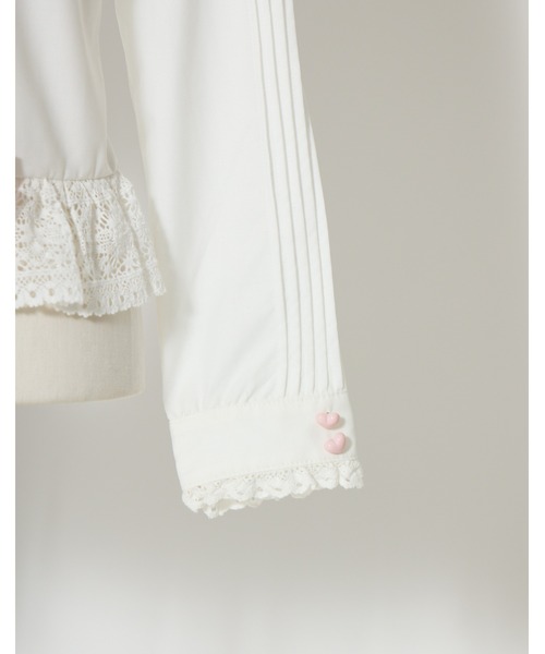 AVENCHUMU(アバンチュウム)の「"I want to kiss you." print ribbon garter blouse(シャツ/ブラウス・レディース・ブラック/ホワイト・XS/FREE)」の7枚目の写真