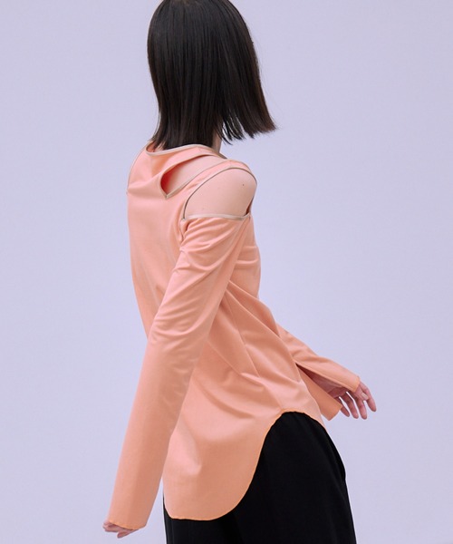 THINGS THAT MATTER（シングス ザット マター）の「FIBRIL SATIN JERSEY NOTCH DESIGN TOPS / フィブリル サテン ジャージー ノッチ デザイン トップス（Tシャツ/カットソー・レディース・グレイッシュベージュ/オレンジ/ブラウン/ブラック・FREE）」の9枚目の写真