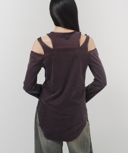 THINGS THAT MATTER（シングス ザット マター）の「FIBRIL SATIN JERSEY NOTCH DESIGN TOPS / フィブリル サテン ジャージー ノッチ デザイン トップス（Tシャツ/カットソー・レディース・グレイッシュベージュ/オレンジ/ブラウン/ブラック・FREE）」の16枚目の写真