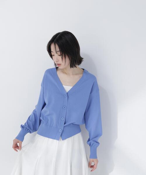 NATURAL BEAUTY BASIC(ナチュラルビューティーベーシック)の「【ちょうど、いい服】毎日頼れる!右腕カーデ(カーディガン/ボレロ・レディース・レッド/オフホワイト/ブルー/ブラック・FREE)」の6枚目の写真