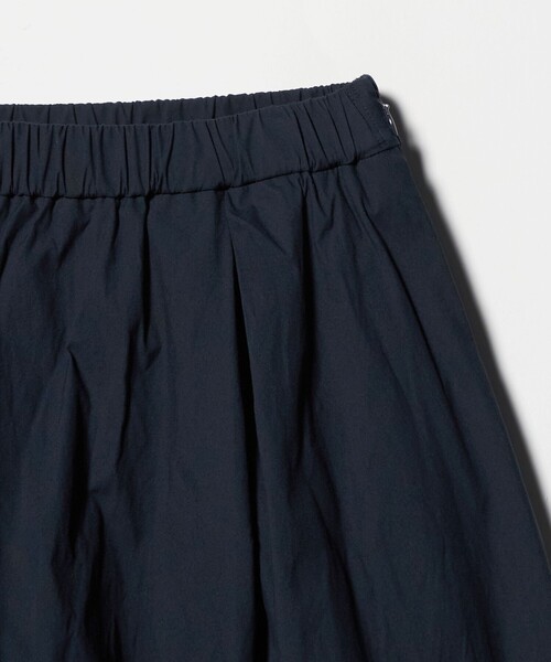 UNITED ARROWS(ユナイテッドアローズ)の「ボリューム タック スカート ‐ウォッシャブル‐(スカート・レディース・ネイビー/ピンク/ライトピンク・36/38)」の6枚目の写真