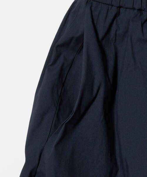 UNITED ARROWS(ユナイテッドアローズ)の「ボリューム タック スカート ‐ウォッシャブル‐(スカート・レディース・ネイビー/ピンク/ライトピンク・36/38)」の7枚目の写真