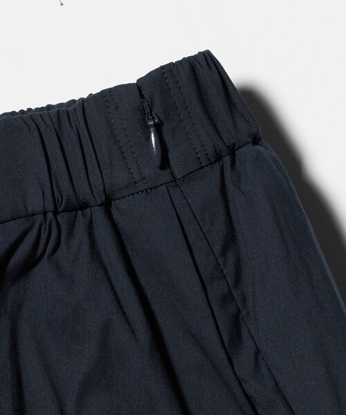 UNITED ARROWS(ユナイテッドアローズ)の「ボリューム タック スカート ‐ウォッシャブル‐(スカート・レディース・ネイビー/ピンク/ライトピンク・36/38)」の10枚目の写真