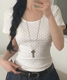 ドット柄UネックTシャツ