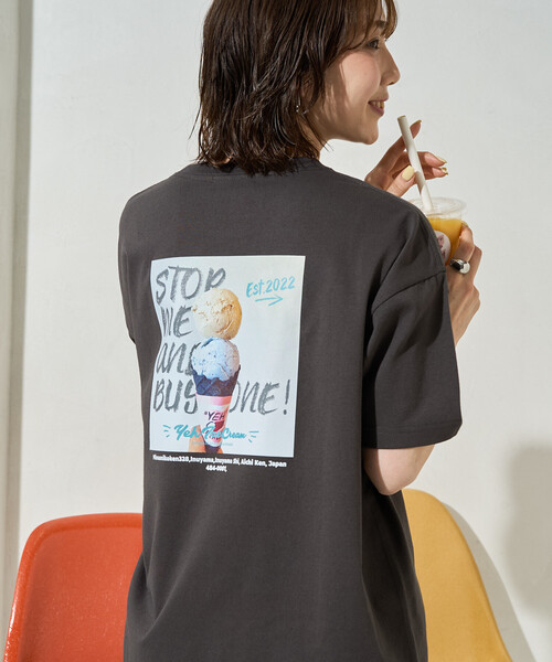 FREAK'S STORE（フリークスストア）の「限定展開　別注 YEH! Photo バック プリント 半袖 Tシャツ（Tシャツ/カットソー・レディース・ライトグレー/オフホワイト/ブラック・ﾌﾘ-）」の7枚目の写真