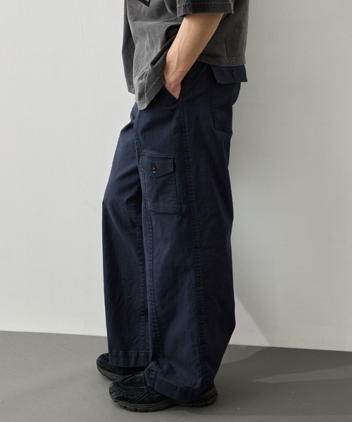 PUBLIC TOKYO(パブリックトウキョウ)の「【PUBLIC TOKYO 】コットンサージベイカーパンツ(カーゴパンツ・メンズ・ネイビー/カーキ・2/1)」の14枚目の写真