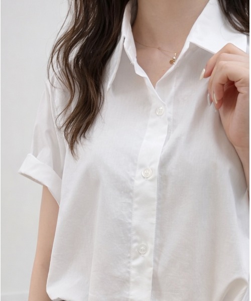 mielu（ミエル）の「シンプル半袖シャツ（シャツ/ブラウス・レディース・ブルー/グリーン/ホワイト・LARGE/MEDIUM）」の4枚目の写真