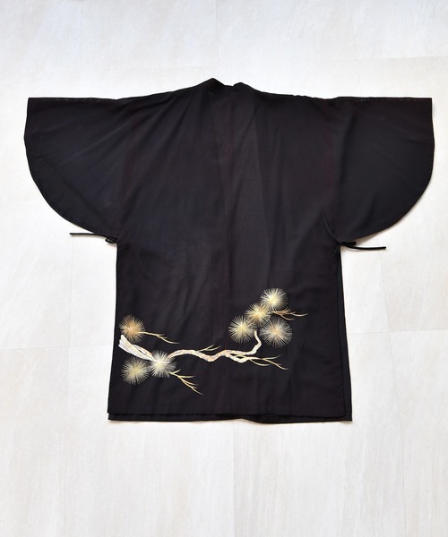 utatane(ウタタネ)の「着物リメイク maison utatane アウター 夜を纏う金糸(その他アウター・レディース・ブラック・FREE)」の18枚目の写真