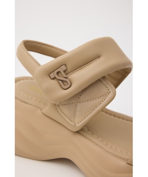 STACCATO(スタッカート)の「ミンネパッファーサンダル(サンダル・レディース・ベージュ/ブラック・22.5cm/23cm/23.5cm/24cm/24.5cm)」の5枚目の写真