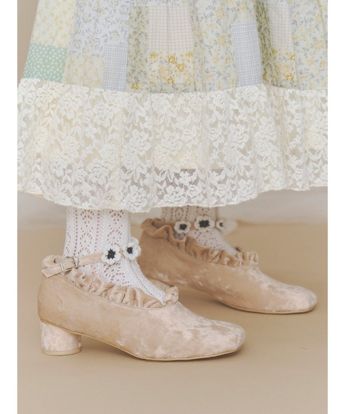 merry jenny(メリージェニー)の「flowerアンクルスラップシューズ(パンプス・レディース・ベージュ/ブラック・MEDIUM/LARGE)」の17枚目の写真