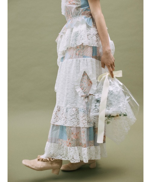 merry jenny（メリージェニー）の「flowerアンクルスラップシューズ（パンプス・レディース・ベージュ/ブラック・MEDIUM/LARGE）」の22枚目の写真