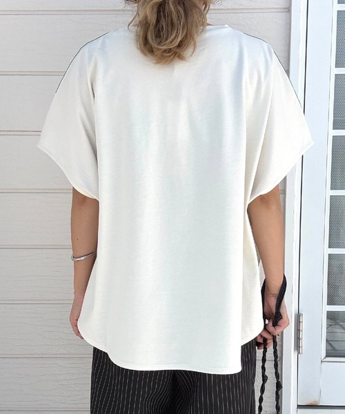 Q(キュー)の「エンボスロゴプルオーバージャージ(Tシャツ/カットソー・レディース・グレー/ライム/ブラック/オフホワイト・MEDIUM)」の10枚目の写真