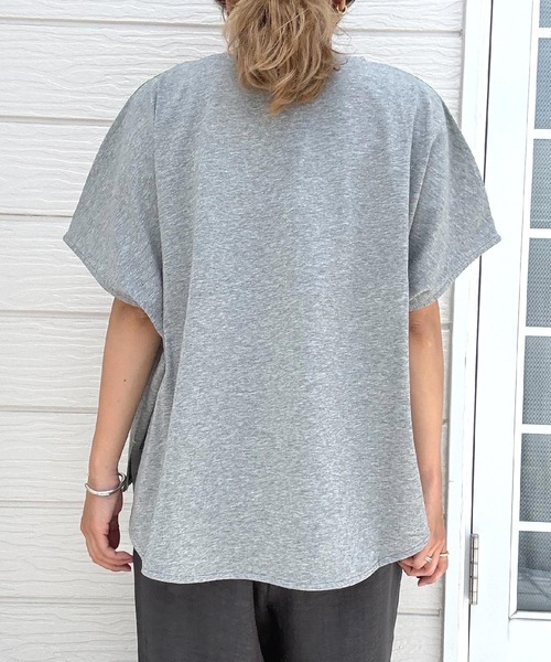 Q(キュー)の「エンボスロゴプルオーバージャージ(Tシャツ/カットソー・レディース・グレー/ライム/ブラック/オフホワイト・MEDIUM)」の15枚目の写真