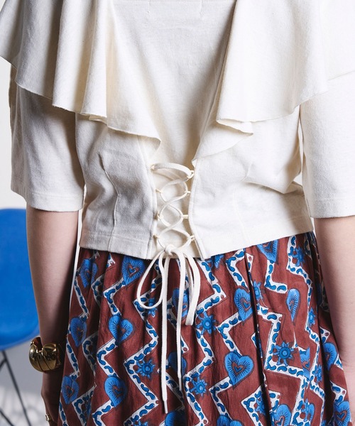 ROSE BUD(ローズバッド)の「mici/RAFFLE LACE UP TOP(Tシャツ/カットソー・レディース・オフホワイト/ブラック・ONE SIZE)」の17枚目の写真