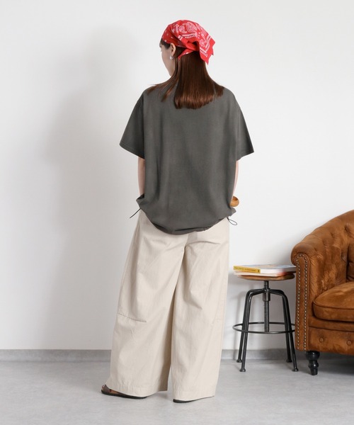 cepo（セポ）の「日焼け加工ドロストショートスリーブTee（Tシャツ/カットソー・レディース・オフホワイト/チャコール/レッド・M）」の14枚目の写真