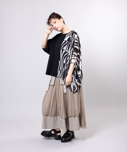 OSMOSIS(オズモーシス)の「切替アシンメトリーTシャツ(Tシャツ/カットソー・レディース・ネイビー/ブラック/アイボリー・ONE SIZE)」の22枚目の写真
