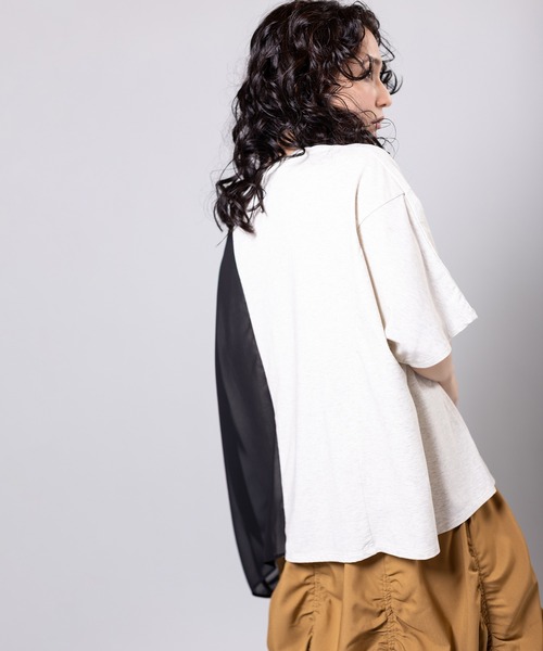 OSMOSIS(オズモーシス)の「切替アシンメトリーTシャツ(Tシャツ/カットソー・レディース・ネイビー/ブラック/アイボリー・ONE SIZE)」の13枚目の写真