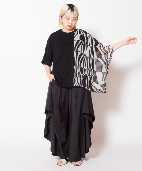 OSMOSIS(オズモーシス)の「切替アシンメトリーTシャツ(Tシャツ/カットソー・レディース・ネイビー/ブラック/アイボリー・ONE SIZE)」の8枚目の写真