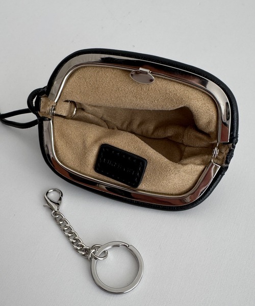 CANAL JEAN(キャナルジーン)の「LE VERNIS Ripple micro case(ショルダーバッグ・レディース・カーキ/ブラック・ONE SIZE)」の18枚目の写真