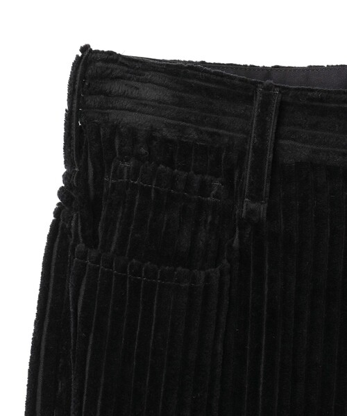 uncrave(アンクレイヴ)の「コーデュロイ ワイドパンツ(その他パンツ・レディース・ブラック系/ホワイト系/サックスブルー系・0/1/2)」の20枚目の写真