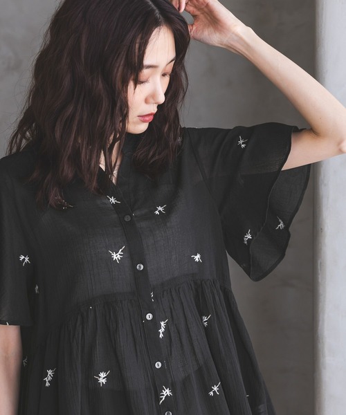 GLOBAL WORK(グローバルワーク)の「エアリーリラックスペプラム刺繍半袖/806465(シャツ/ブラウス・レディース・ブラック/オフホワイト・LARGE/MEDIUM)」の9枚目の写真