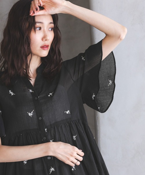GLOBAL WORK(グローバルワーク)の「エアリーリラックスペプラム刺繍半袖/806465(シャツ/ブラウス・レディース・ブラック/オフホワイト・LARGE/MEDIUM)」の10枚目の写真