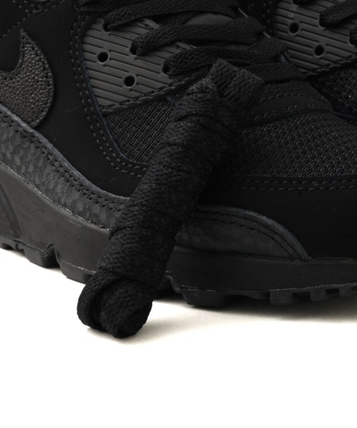 NIKE(ナイキ)の「NIKE AIR MAX 90 / ナイキ エア マックス 90【SP】(スニーカー・メンズ・ブラック・27.5cm/26.5cm/26.0cm/30.0cm/28.5cm/28.0cm/27.0cm/25.5cm/29.0cm)」の4枚目の写真