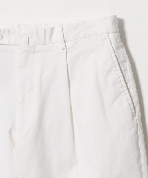 UNITED ARROWS（ユナイテッドアローズ）の「ツイル ベーシック 1プリーツ ショーツ（その他パンツ・メンズ・ホワイト・M/XL/L/S）」の3枚目の写真