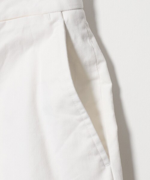 UNITED ARROWS（ユナイテッドアローズ）の「ツイル ベーシック 1プリーツ ショーツ（その他パンツ・メンズ・ホワイト・M/XL/L/S）」の4枚目の写真