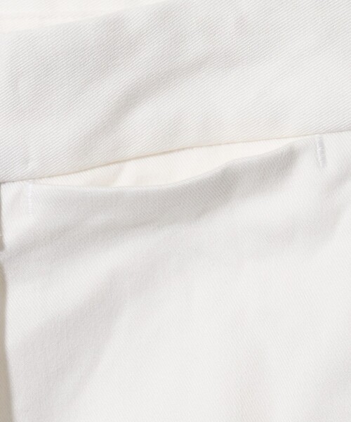 UNITED ARROWS(ユナイテッドアローズ)の「ツイル ベーシック 1プリーツ ショーツ(その他パンツ・メンズ・ホワイト・M/XL/L/S)」の9枚目の写真