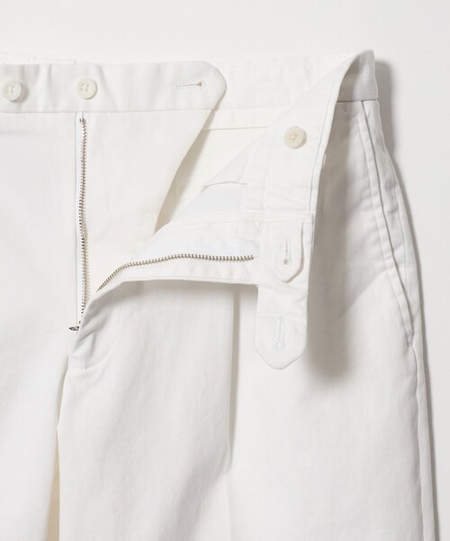 UNITED ARROWS(ユナイテッドアローズ)の「ツイル ベーシック 1プリーツ ショーツ(その他パンツ・メンズ・ホワイト・M/XL/L/S)」の11枚目の写真