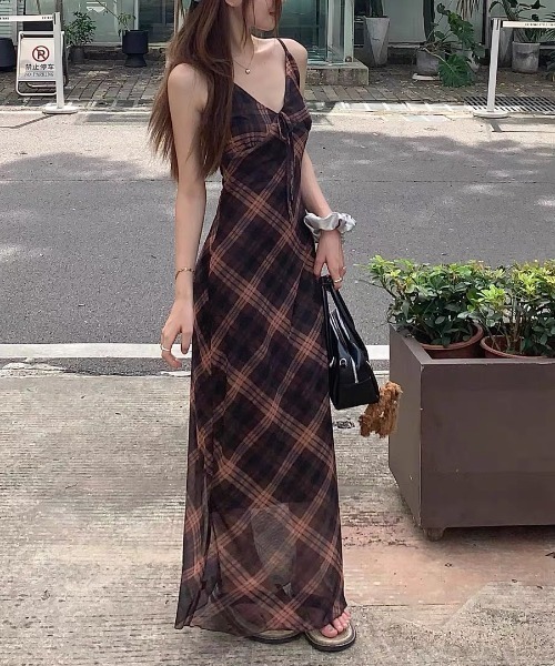 Vipoa（ヴィポア）の「Brown plaid pattern cami dress（ワンピース・レディース・ブラウン系その他・FREE）」の22枚目の写真