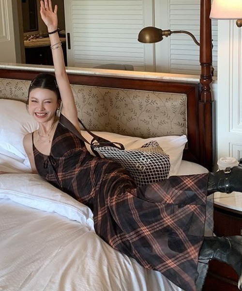 Vipoa（ヴィポア）の「Brown plaid pattern cami dress（ワンピース・レディース・ブラウン系その他・FREE）」の9枚目の写真