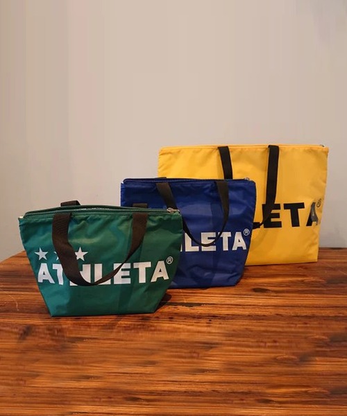 ATHLETA(アスレタ)の「≪athleta≫ランチタイムもスポーツの日も気分が上がる!お弁当やドリンクが収まりやすいマチ付きSサイズで、通勤・通学からレジャーまで活躍。冷気を逃がしにくい保冷トートバッグ Sサイズ(トートバッグ・レディース・ブルー/イエロー/ブラック/グリーン・S)」の16枚目の写真
